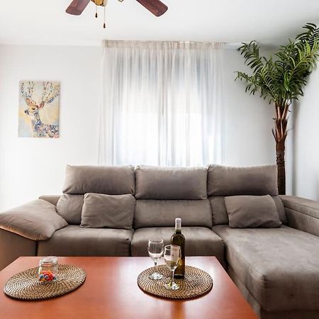 Apartamento Junto estación tren y la playa, GARAJE INCLUIDO Málaga Exterior foto
