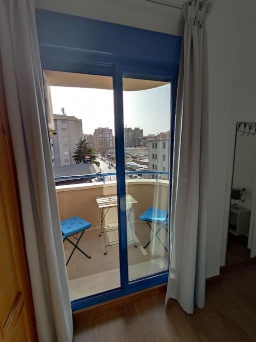 Apartamento Junto estación tren y la playa, GARAJE INCLUIDO Málaga Exterior foto