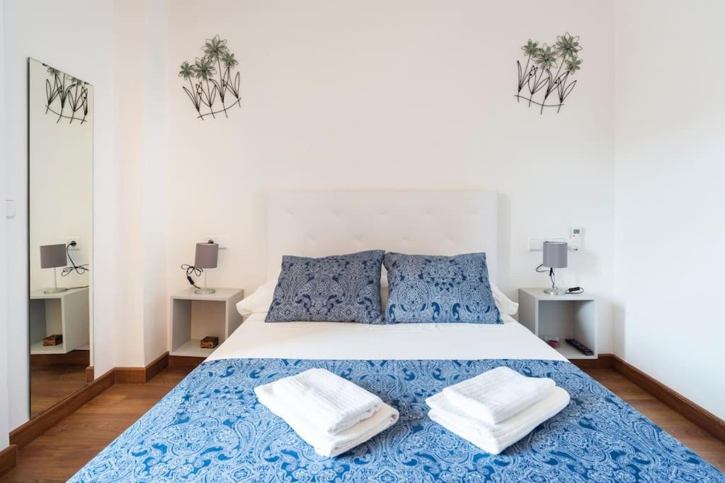 Apartamento Junto estación tren y la playa, GARAJE INCLUIDO Málaga Exterior foto